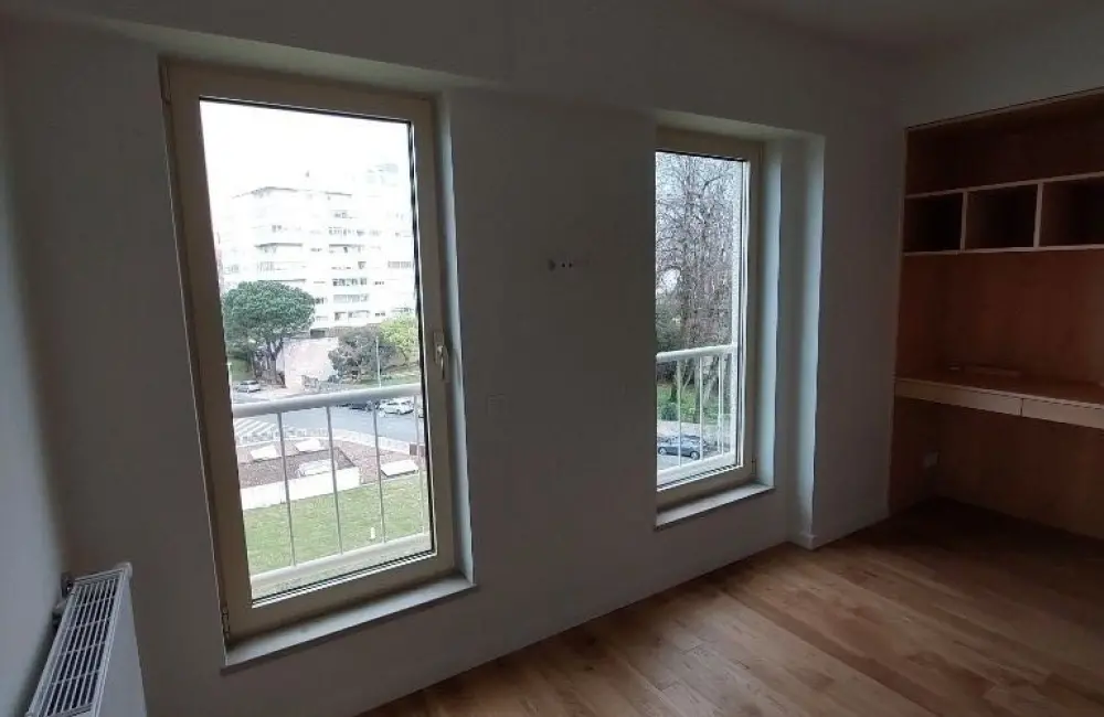 Apartamento T3 totalmente renovado (como novo), Bairro Holiywood,Porto