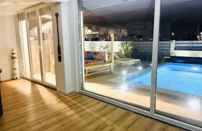 Moradia T3 com Piscina|Duas Suites|Zona Lounge| Brejoeira, Azeitão