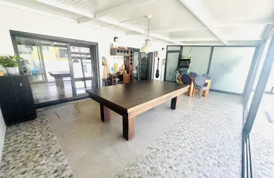 Moradia T3 com Piscina|Duas Suites|Zona Lounge| Brejoeira, Azeitão