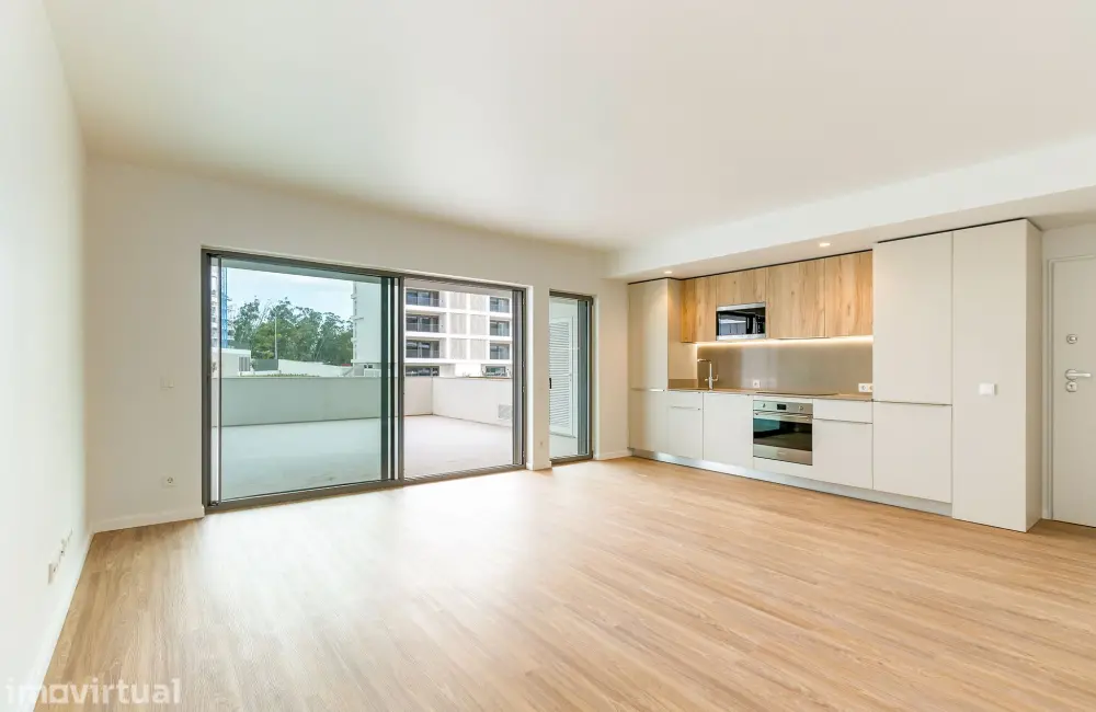 T2 Novo com terraço de 54m2 em condomínio privado c/ piscina em Loures