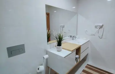 T2 como novo com Suite e Garagem junto ao Metro Vasco da Gama