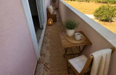 Arrenda-se — Moradia T4 remodelada perto Lisboa (Qta Anjo) -€1.990/mês