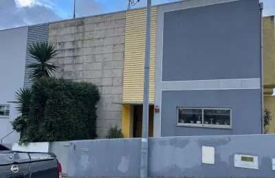 Moradia Geminada Premium em Lordelo, T3