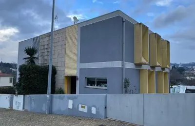 Moradia Geminada Premium em Lordelo, T3